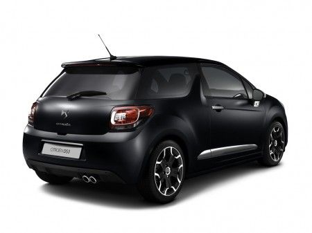 The Citroen C5 Serie Noire is Citroen C5 2011 Facelift. The Citroen C5 Serie Noire is