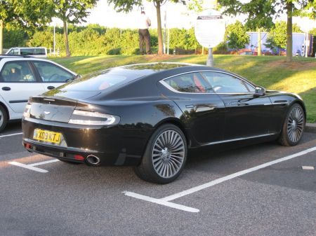 Aston Martin Rapide coda