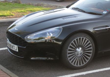 Aston Martin Rapide dettaglio