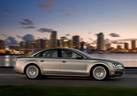 Audi A8 prezzi