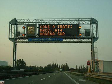 Proprio per diminuire i disagi agli automobilisti in Finanziaria previsti 9 milioni di euro per il completamento di molti tratti, ma Legambiente non ci sta!