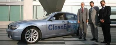 Una BMW Serie 7 Hydrogen consegnata dalla Casa tedesca al Presidente della Lombardia Roberto Formigoni