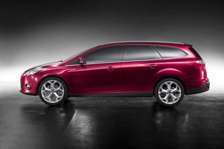 nuova ford focus station wagon 2010