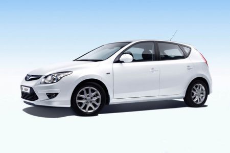 Hyundai i30U: prime foto ufficiali