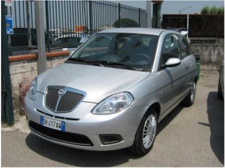 Lancia Ypsilon