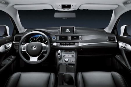 Lexus ct200h 7