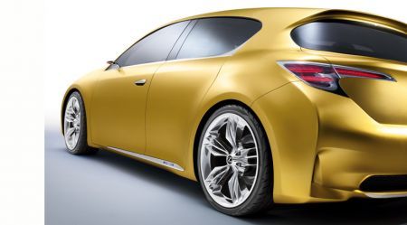Lexus LF-CH