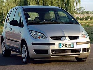 La Mitsubishi Colt, una delle ultime proposte promozionali d'agosto insieme ad altri marchi
