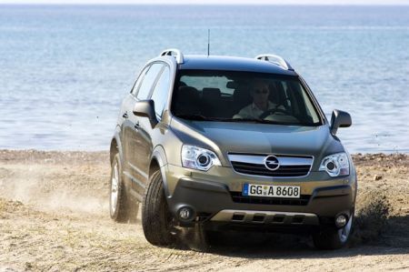 opel antara listino prezzi