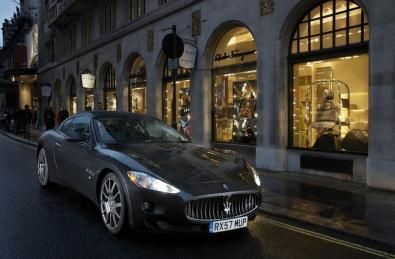 Set valigie Salvatore Ferragamo per Maserati Granturismo