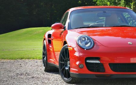 911