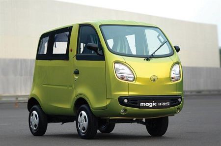 Tata Magic Iris Salone di Nuova Delhi