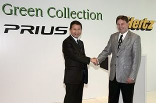 Con l'importante accordo fra la Hertz e la Toyota, la Prius con pieno omaggio e tante altre iniziative a prezzi vantaggiosi