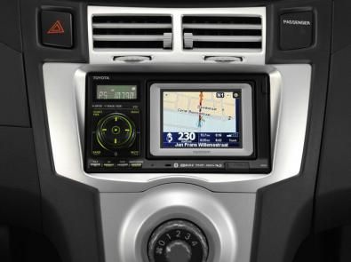 Il sistema integrato in plancia nella Toyota Yaris Navi