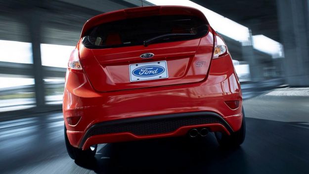 Ford Fiesta ST-vista posteriore