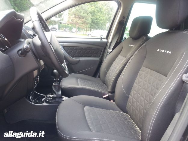 Dacia Duster 2014 interni