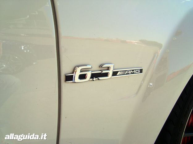 Dicitura motore Mercedes C63 AMG Performance Coupe