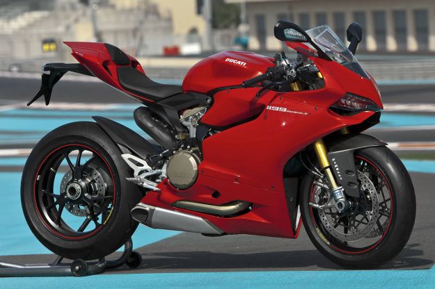 Ducati 1199 Panigale S MY 2013 Side 1