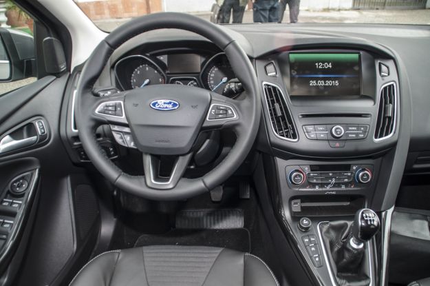Ford Focus 2016 plancia