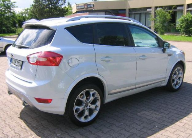 Ford Kuga dimensioni