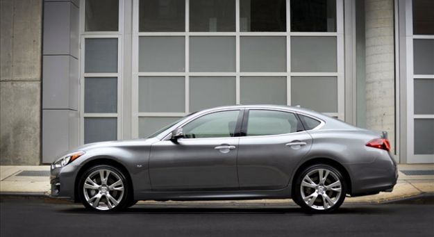 Infiniti Q70 restyling