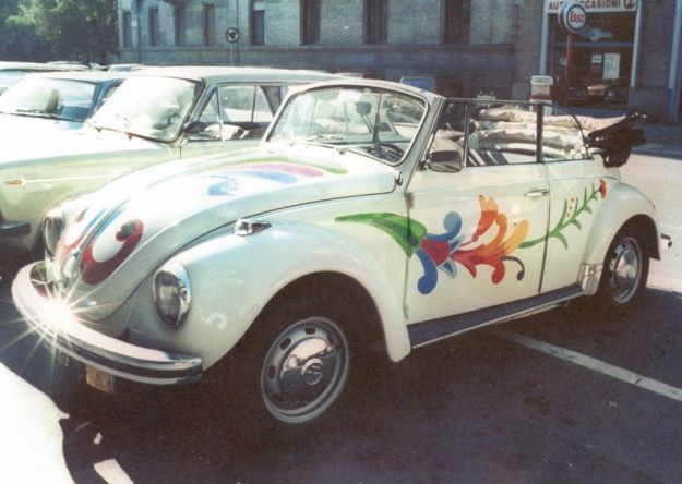 Maggiolino cabrio hippie