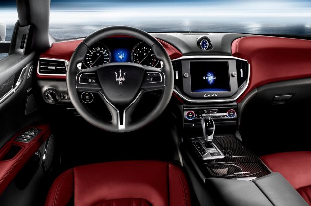 Maserati Ghibli 2013 gli interni