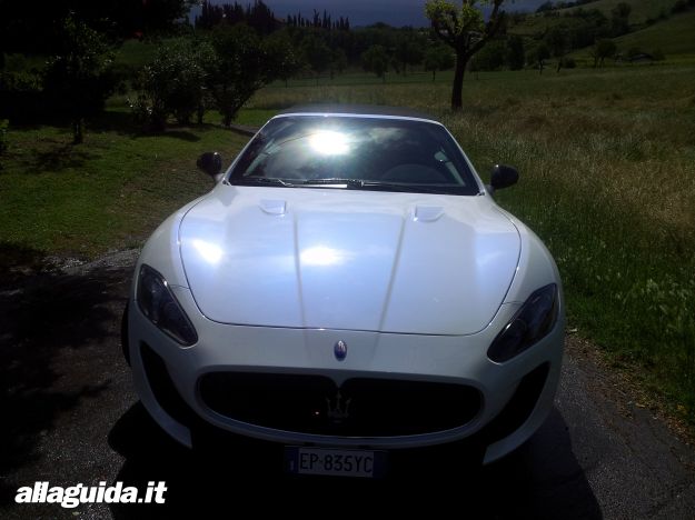 Maserati GranCabrio MC esterni