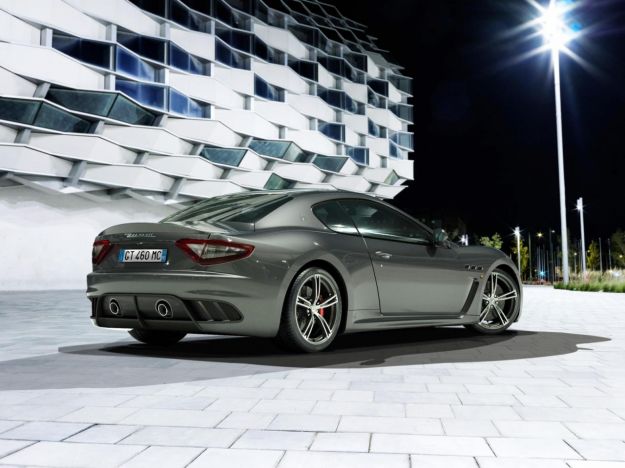 Maserati Granturismo MC Stradale 2013, scarichi