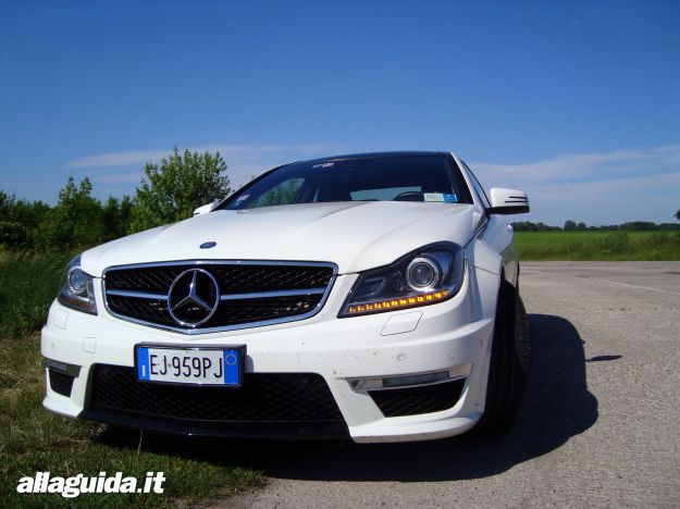 Musetto della Mercedes C63 AMG Performance Coupe