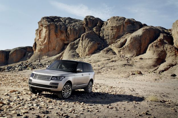 Nuova Range Rover argento