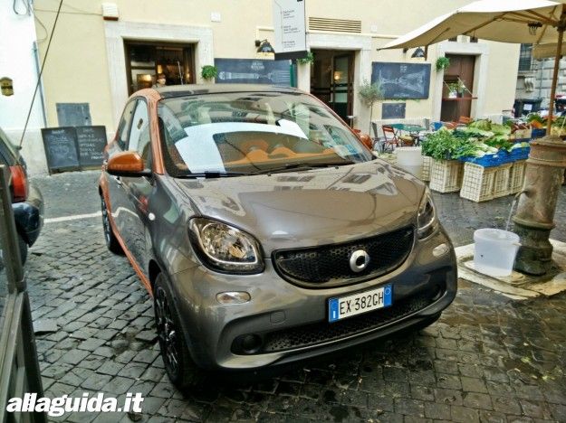 Nuova Smart ForFour, design ed esterni