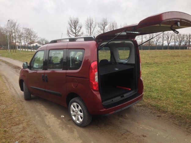 Nuovo Fiat Doblò 2015 bagagliaio
