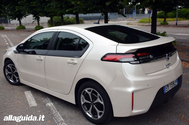 Opel Ampera, listino prezzi