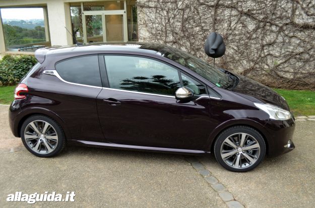 Peugeot 208 XY dimensioni