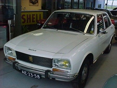 Peugeot 504 Ahmadinejad asta beneficienza frontale