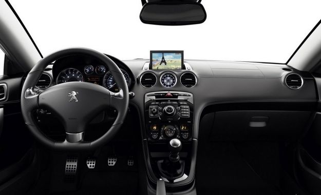 Peugeot RCZ MY 2013 interni