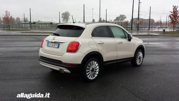 Prova su strada nuova Fiat 500X