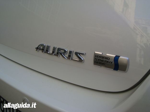 Toyota Auris HSD Hybrid 2013 logo