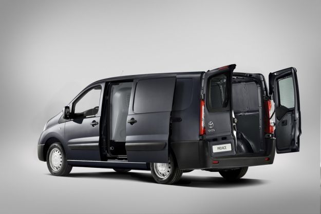 Toyota ProAce 2013 posteriore aperto