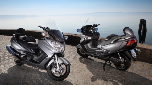 Visuale completa del Suzuki Burgman 650 Executive