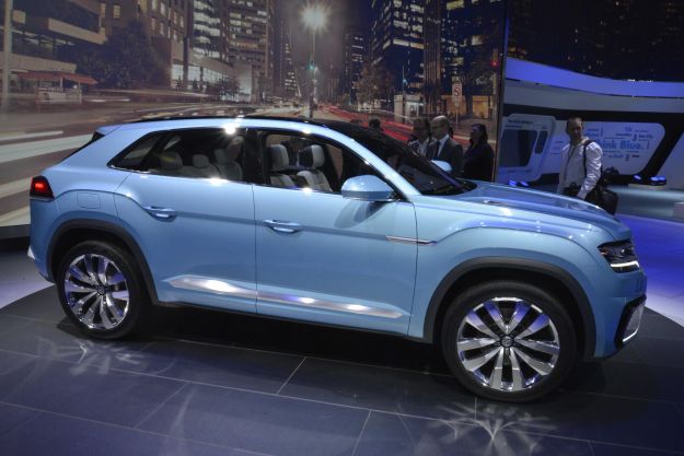 Volkswagen Cross Coupe GTE, salone Detroit 2015 (2)