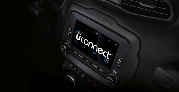 Jeep Renegade sistema Uconnect Live