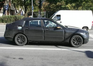 BMW Serie 5: foto spia