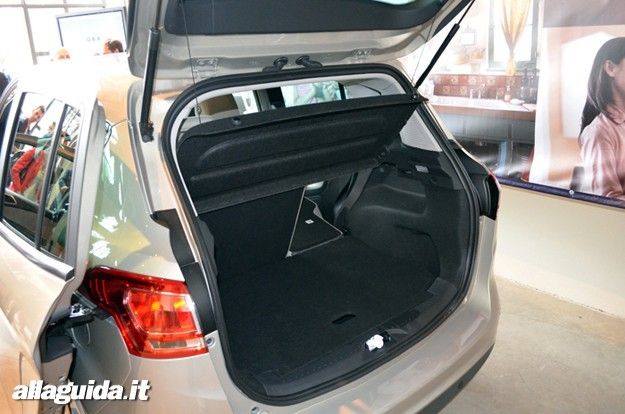 ford b max bagagliaio