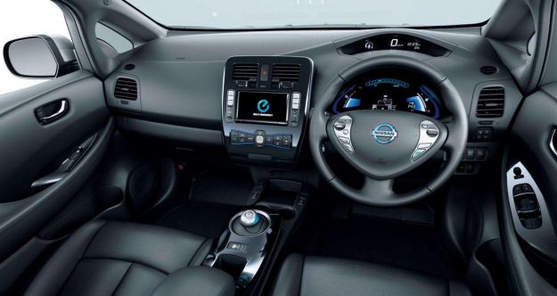 Nissan Leaf 2013-interni