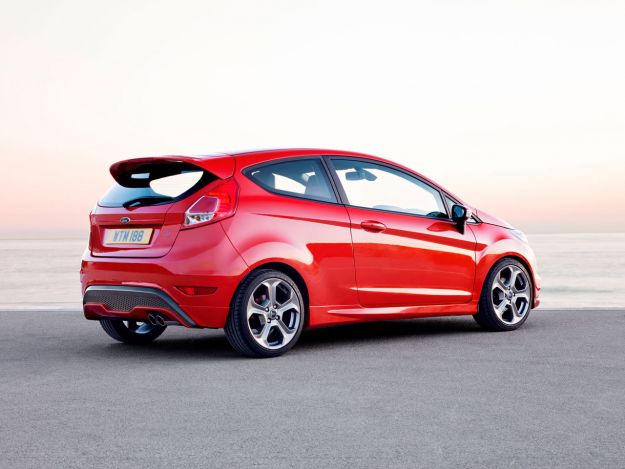 Ford Fiesta ST-posteriore