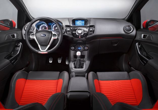 Ford Fiesta ST-interni