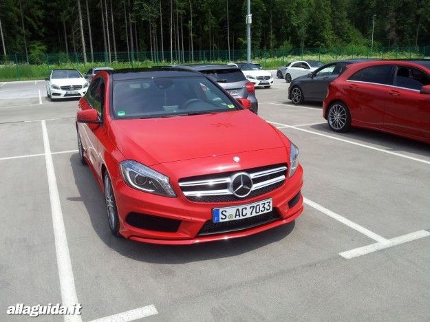 nuova mercedes classe a 2012 rossa