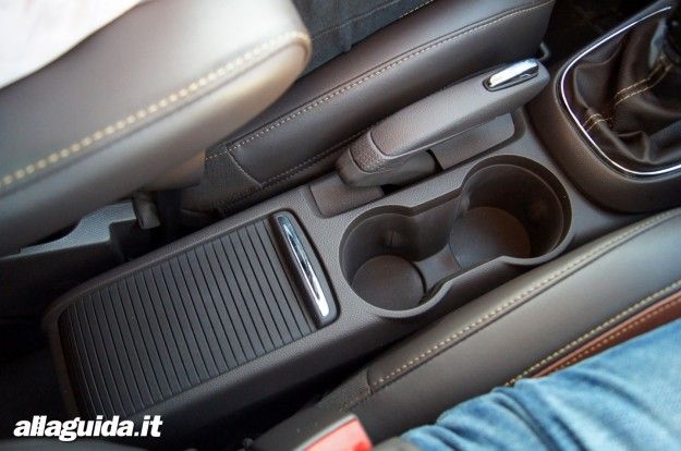 opel mokka porta oggetti centrale